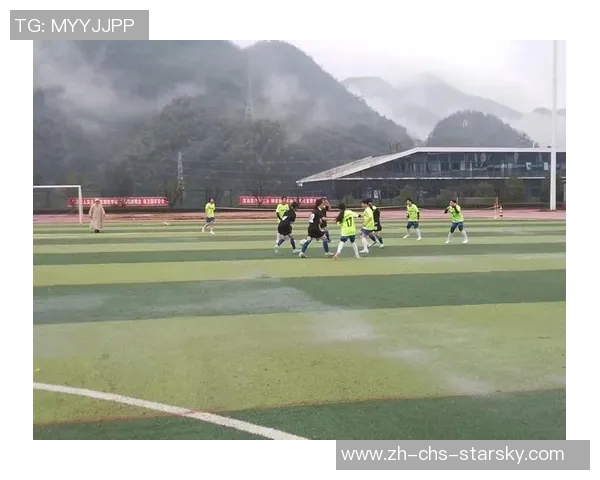 激情绿茵场，团结拼搏心，足球梦想在每一次进球中绽放